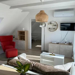 R77 Downtown - Penthouse Apartman
